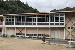 矢井賀小学校体育館